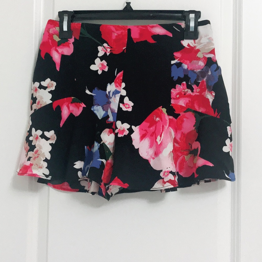Guess Mini Skirt
